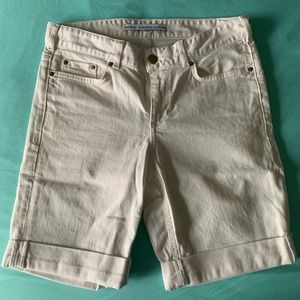 & other stories off white bermuda jeans shorts US 4 EU 34